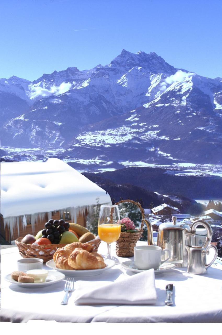 Alpe Fleurie & Restaurant होटल
